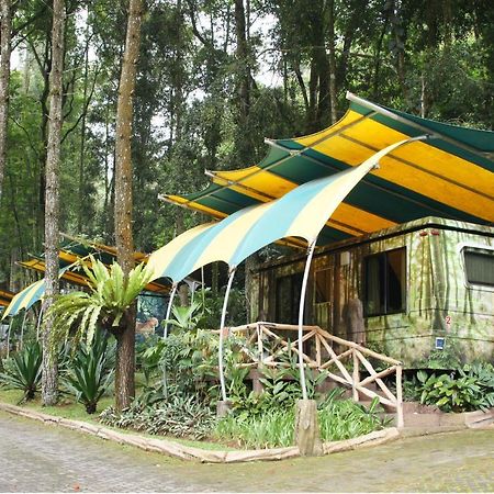 Safari Resort Puncak Esterno foto