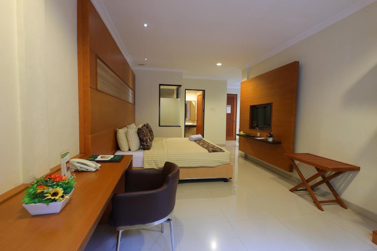 Safari Resort Puncak Esterno foto